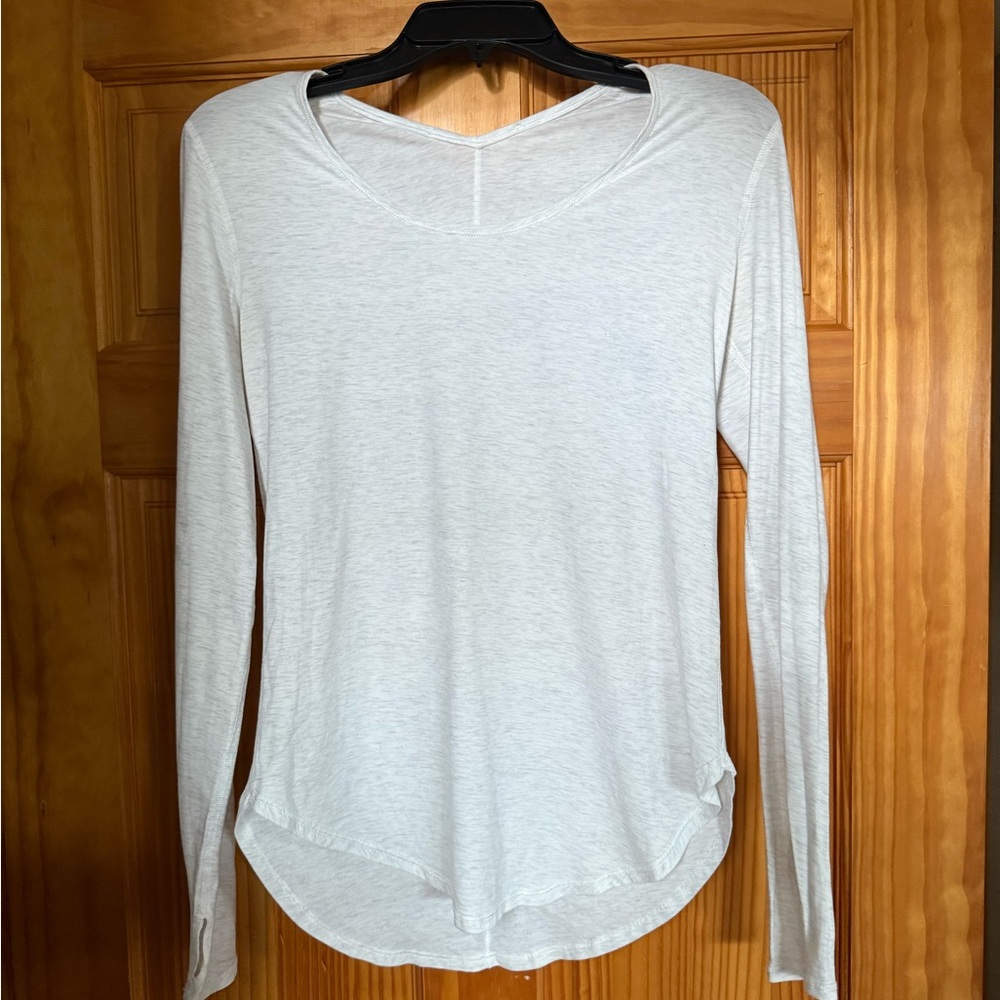 lululemon athletica Light Gray Long Sleeve Top